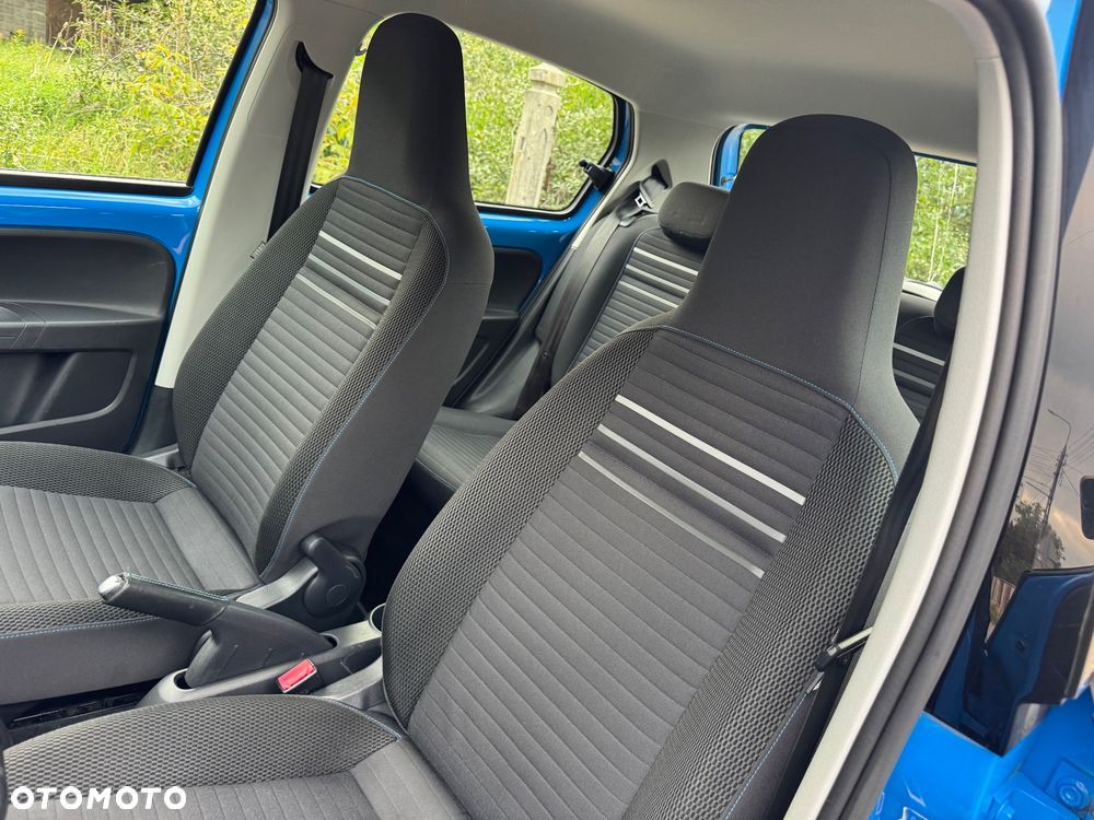 Volkswagen up! BlueMotion Technology colour sandstorm yellow - 22