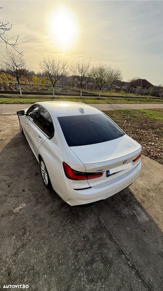 BMW Seria 3 320d xDrive AT - 2