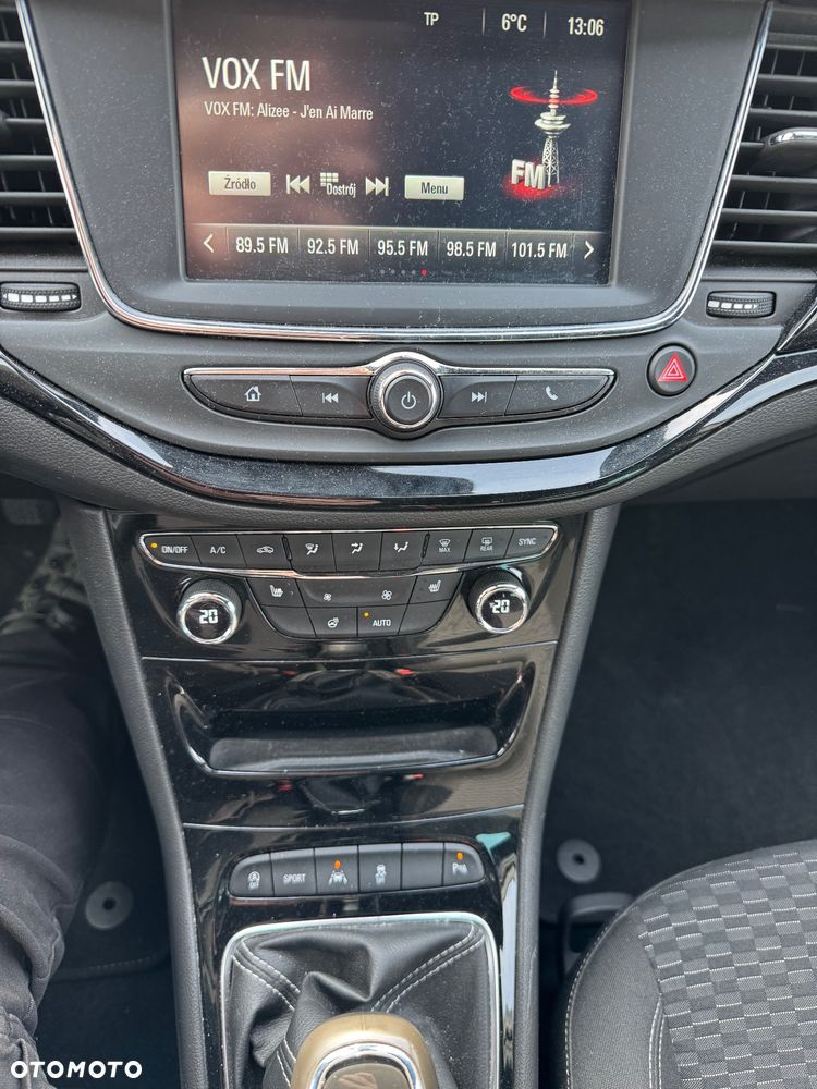 Opel Astra 1.0 T GPF Essentia S&S - 16