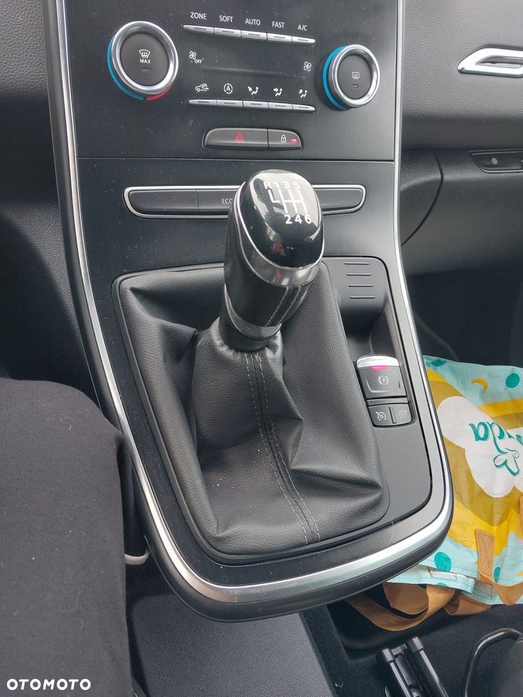 Renault Scenic - 7