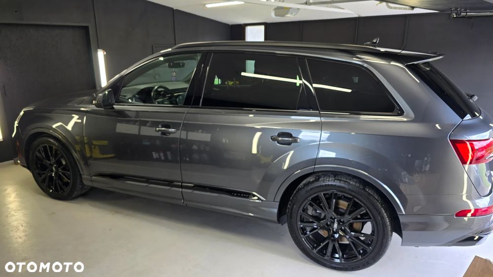 Audi Q7 55 TFSI mHEV Quattro S Line Tiptr - 17