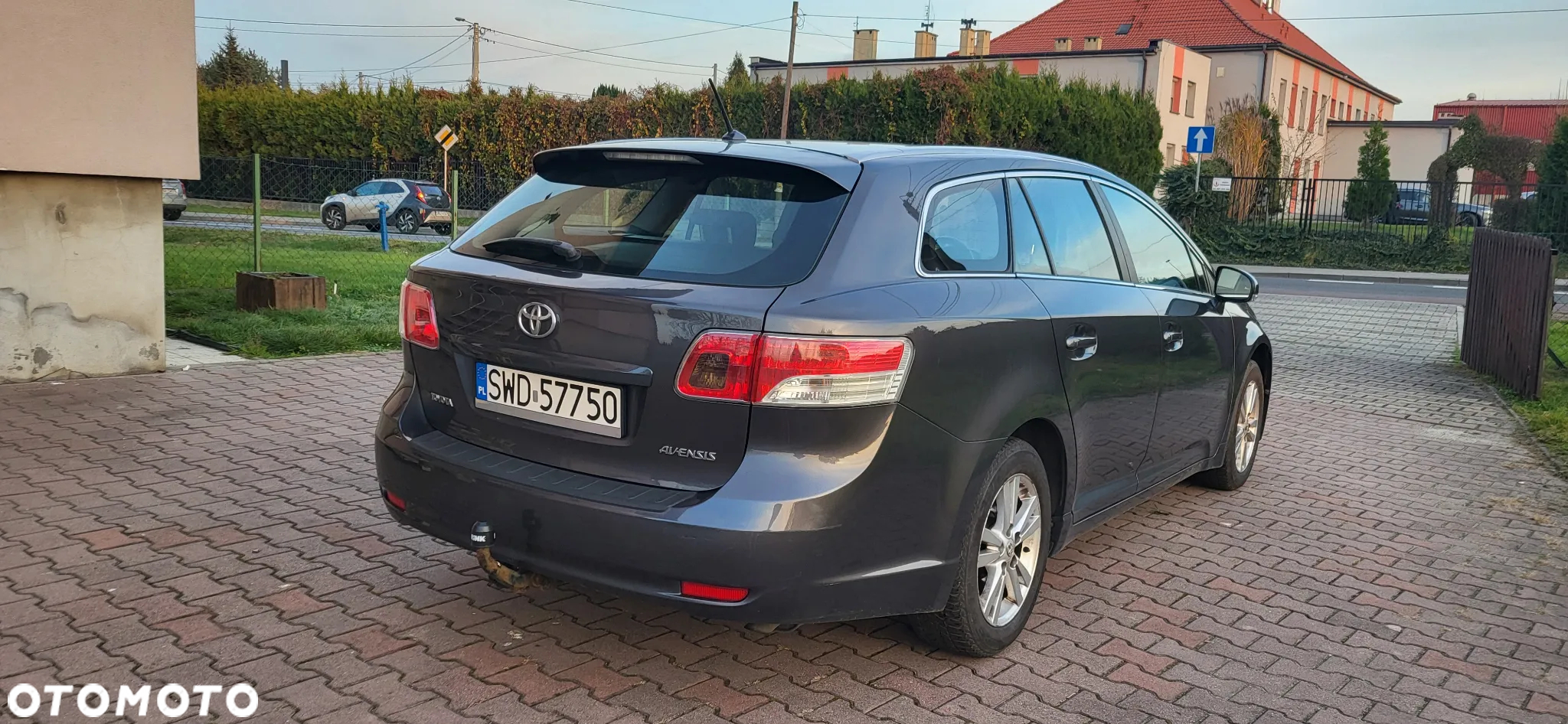 Toyota Avensis - 3