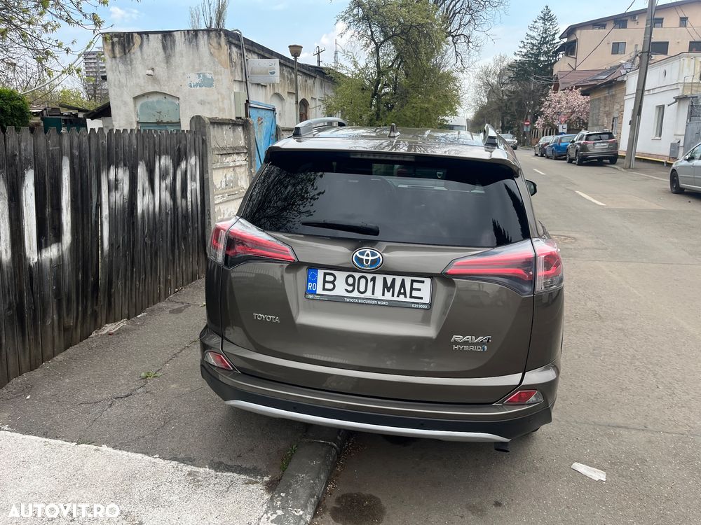 Toyota RAV4 2.5 VVT-i 4x4 Luxury - 12