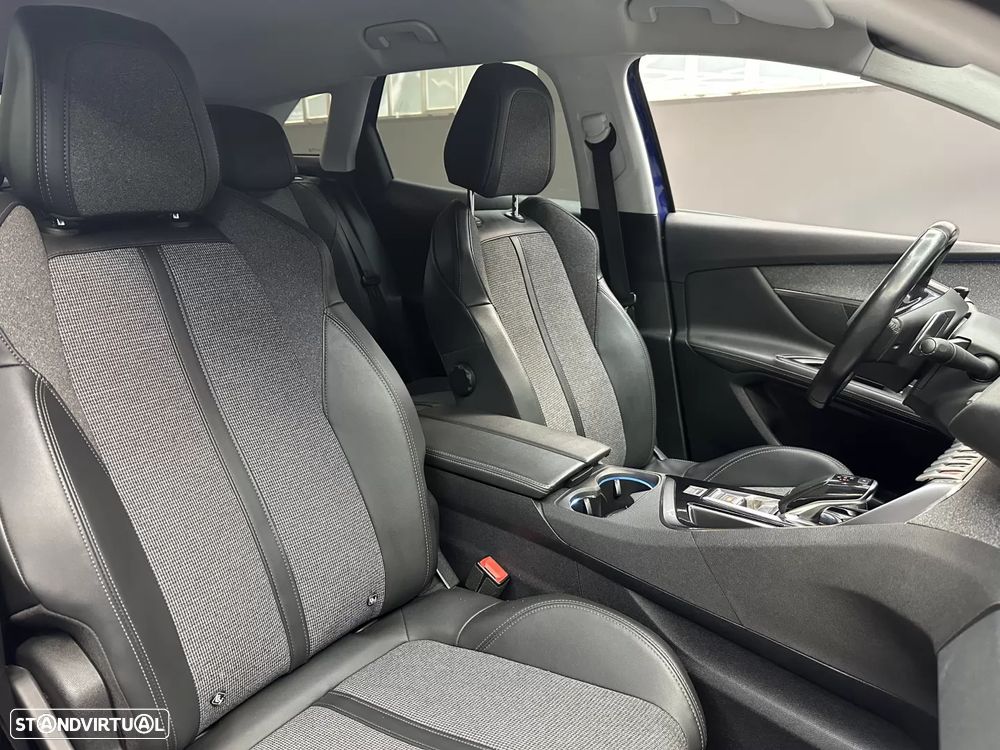 Peugeot 3008 BlueHDi 130 Stop & Start EAT8 Allure - 29
