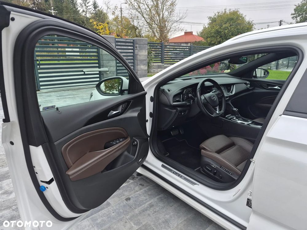 Opel Insignia 2.0 T 4x4 Innovation S&S - 15