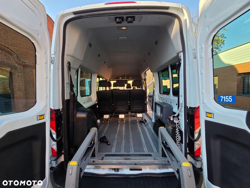 Ford Transit - 26