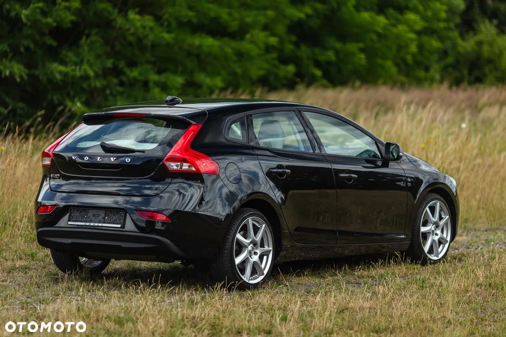 Volvo V40 T2 - 17