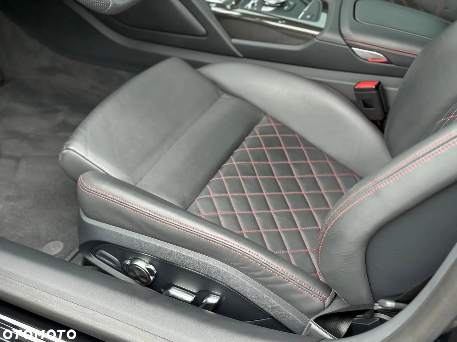 Audi R8 Coupé V10 RWD Performance - 13