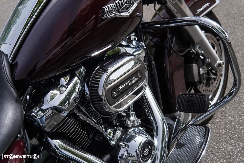 Harley-Davidson Road King Classic - 34