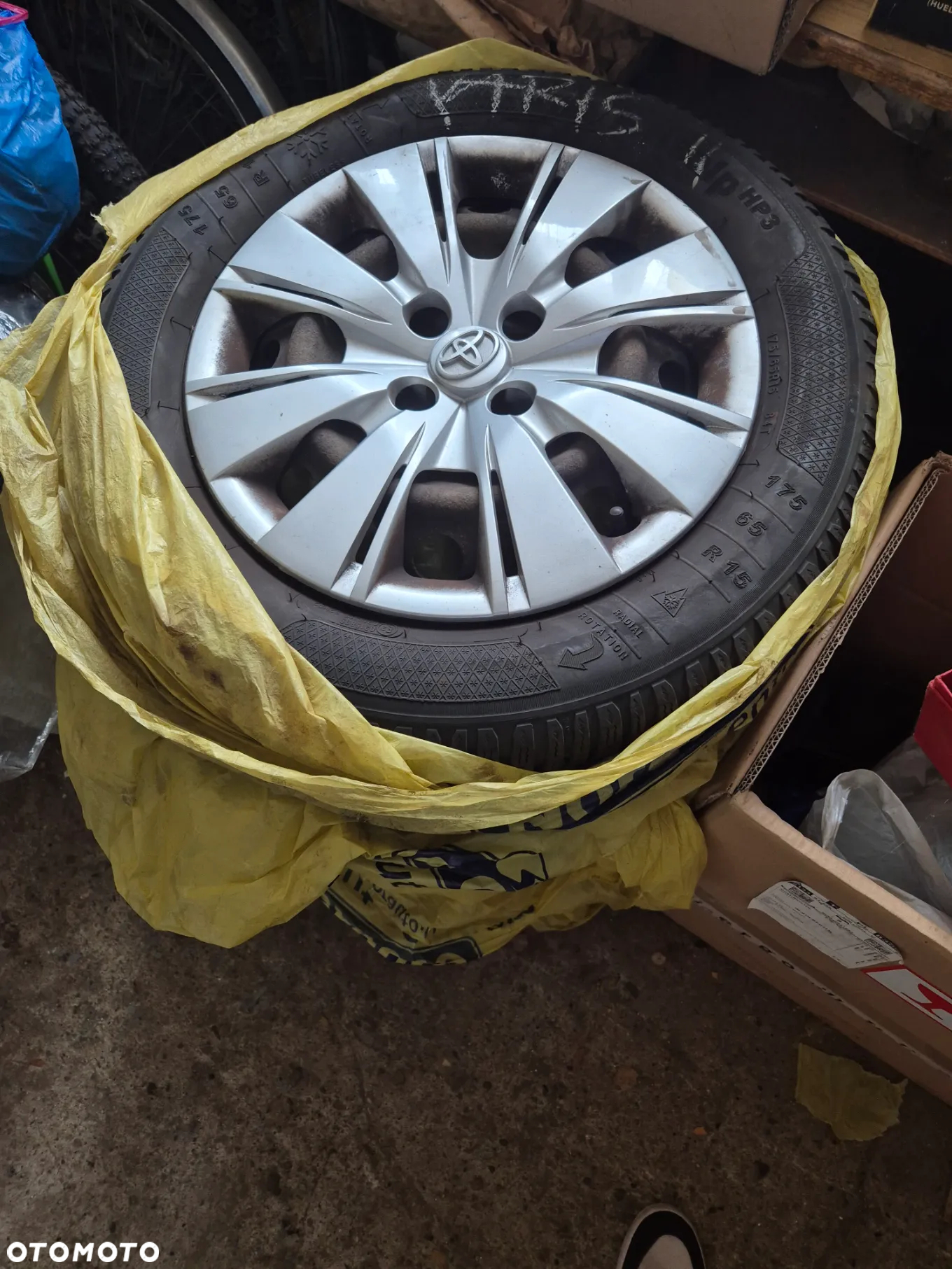 Toyota Yaris 1.0 Life - 16