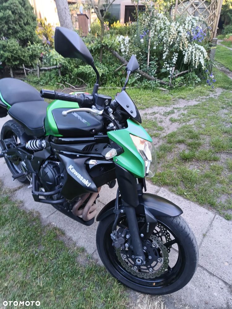 Kawasaki ER - 8
