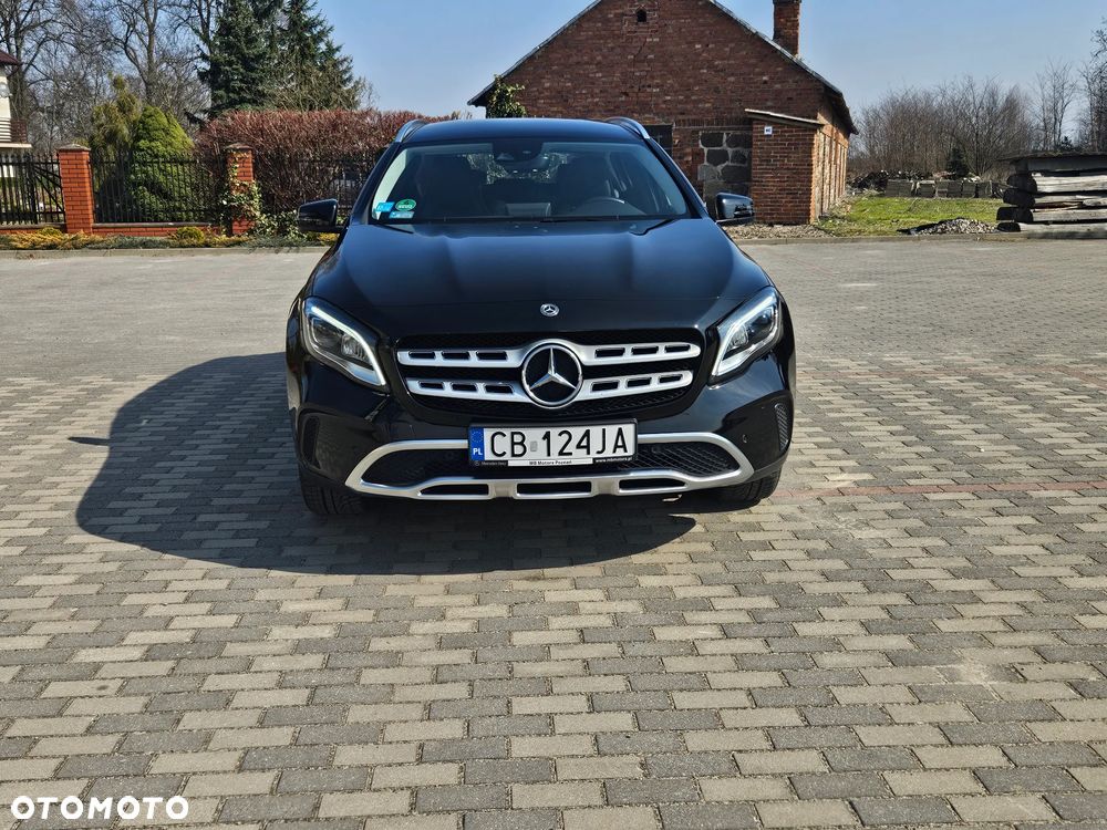 Mercedes-Benz GLA 200 7G-DCT AMG Line - 9