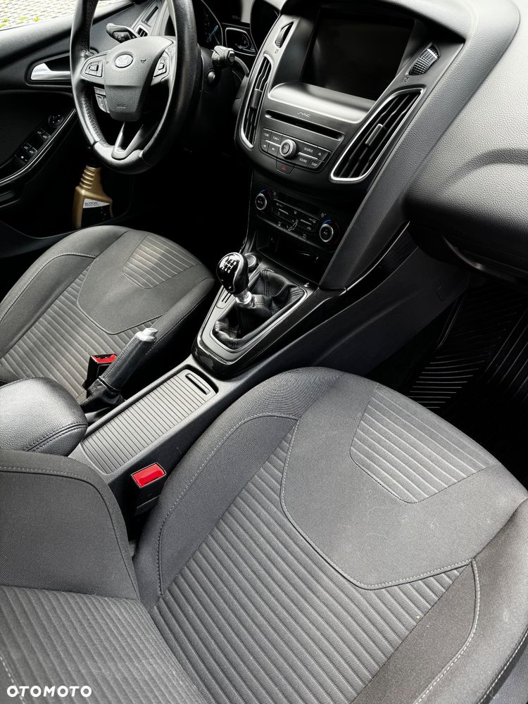 Ford Focus 1.5 TDCi Titanium - 6