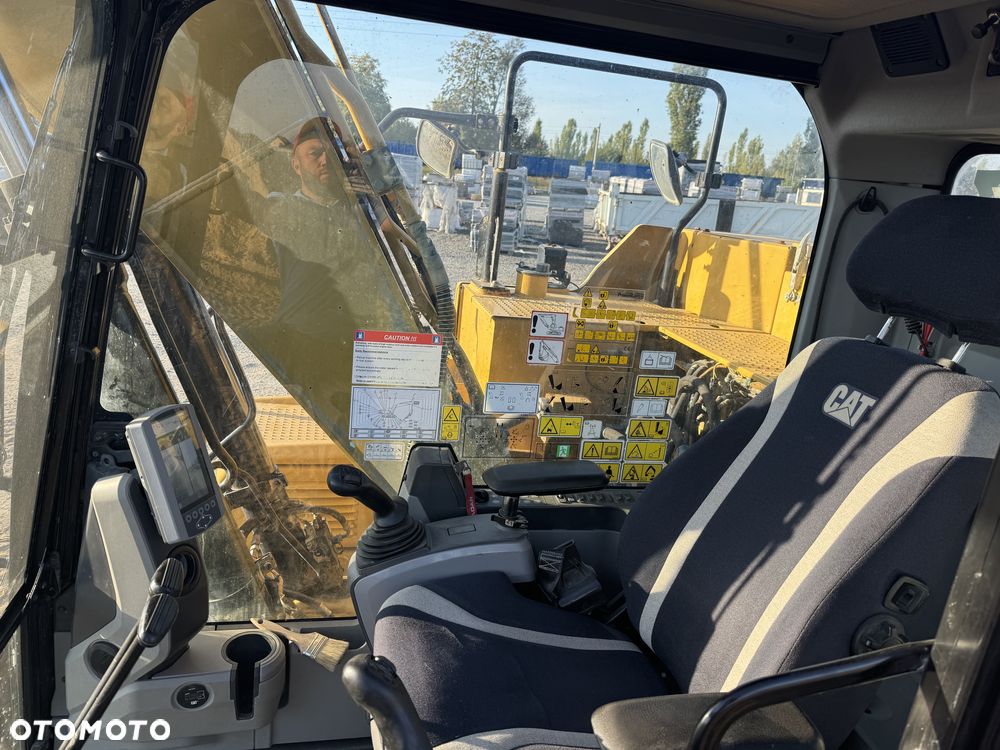 Caterpillar 313FL - 10