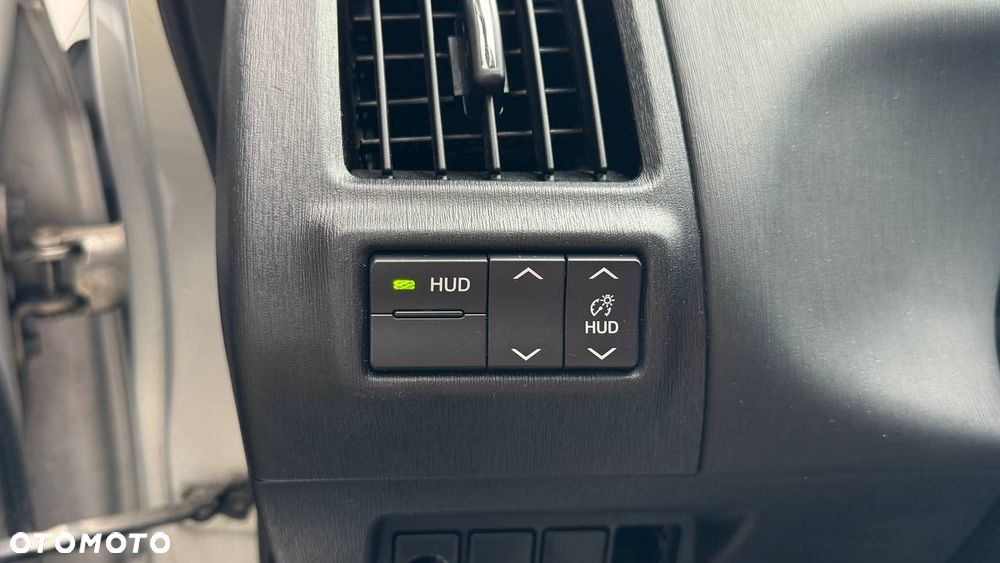 Toyota Prius+ Hybrid 135 Executive - 16