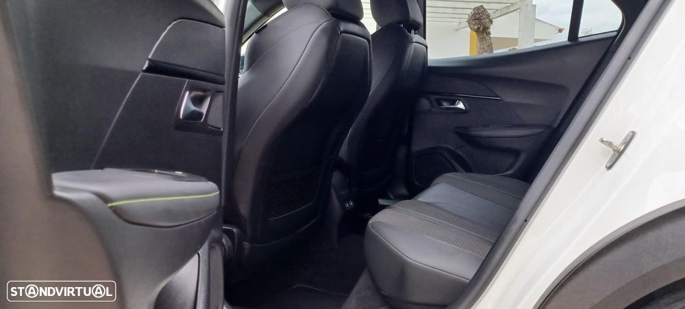 Peugeot 2008 1.2 PureTech GT Line - 8