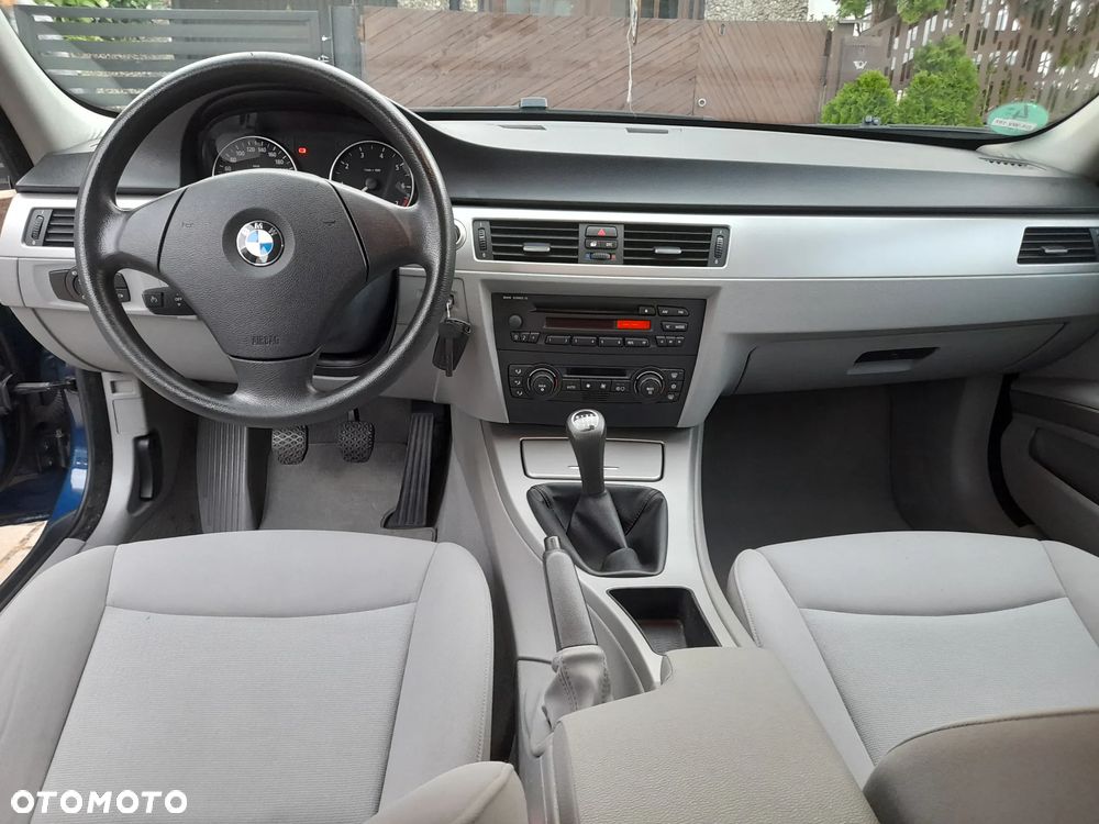 BMW Seria 3 - 11