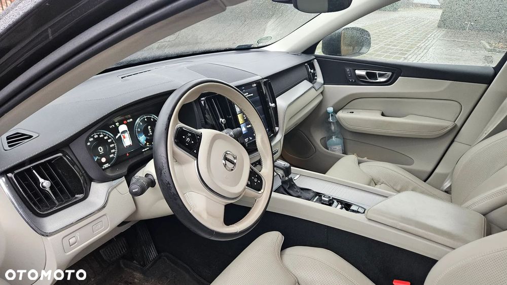 Volvo XC 60 T5 AWD Inscription - 6