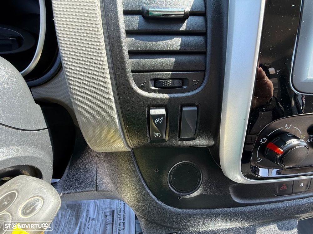 Renault Trafic 1.6 dCi L2H1 1.2T - 13