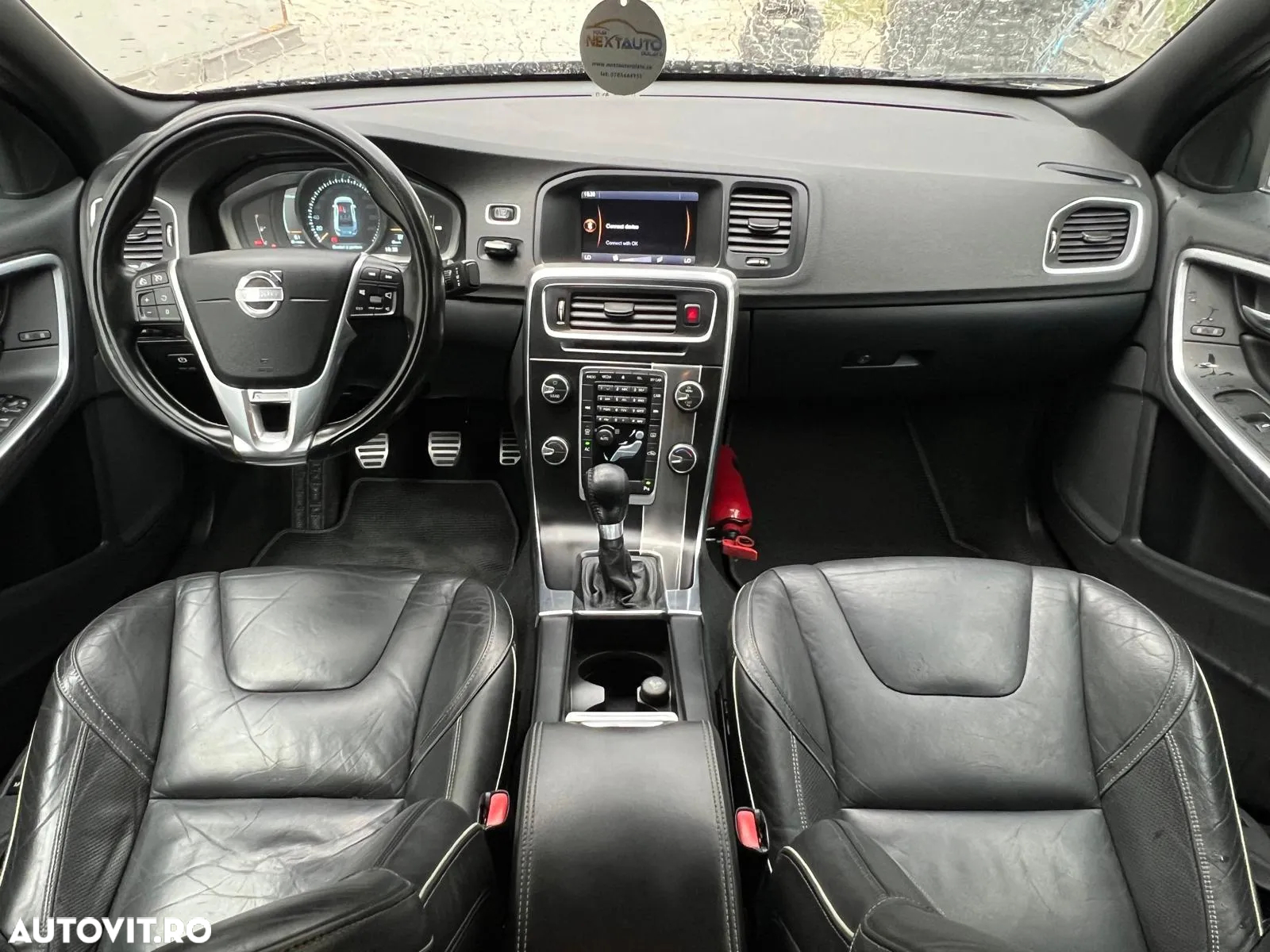 Volvo S60 D3 Start-Stop R-Design - 18
