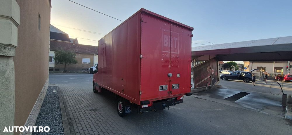 Mercedes-Benz Sprinter - 10
