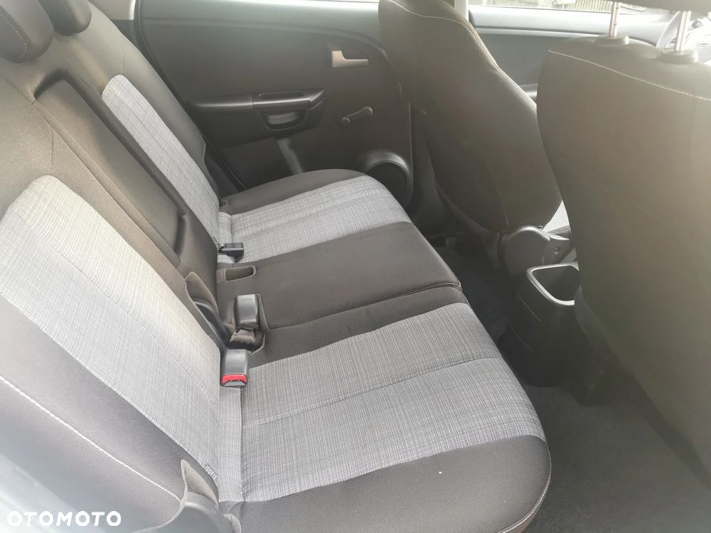 Kia Venga 1.4 CVVT Attract - 16