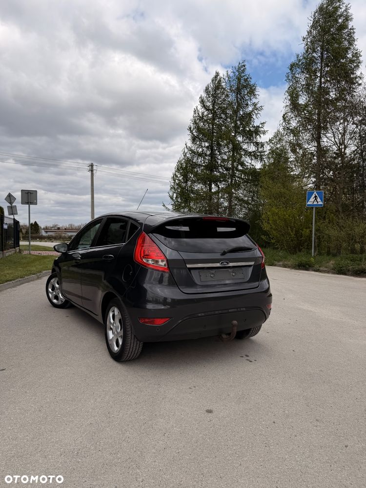 Ford Fiesta 1.6 Ti-VCT Titanium - 14