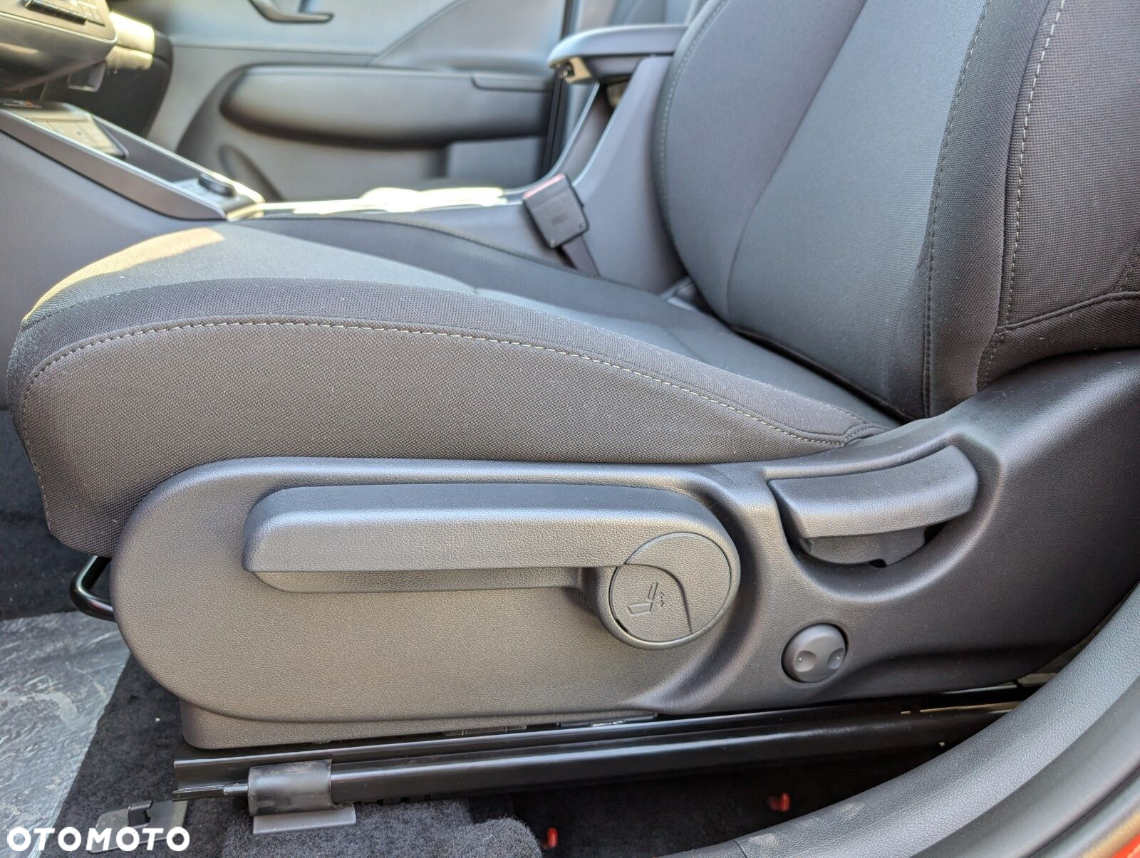 Hyundai Kona - 17