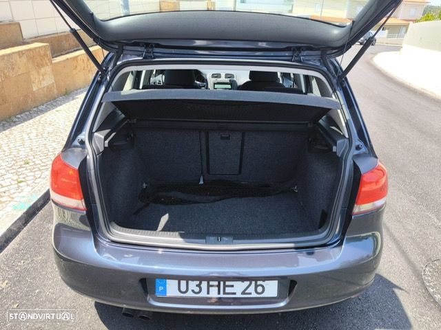 VW Golf 2.0 TDi Confortline - 8