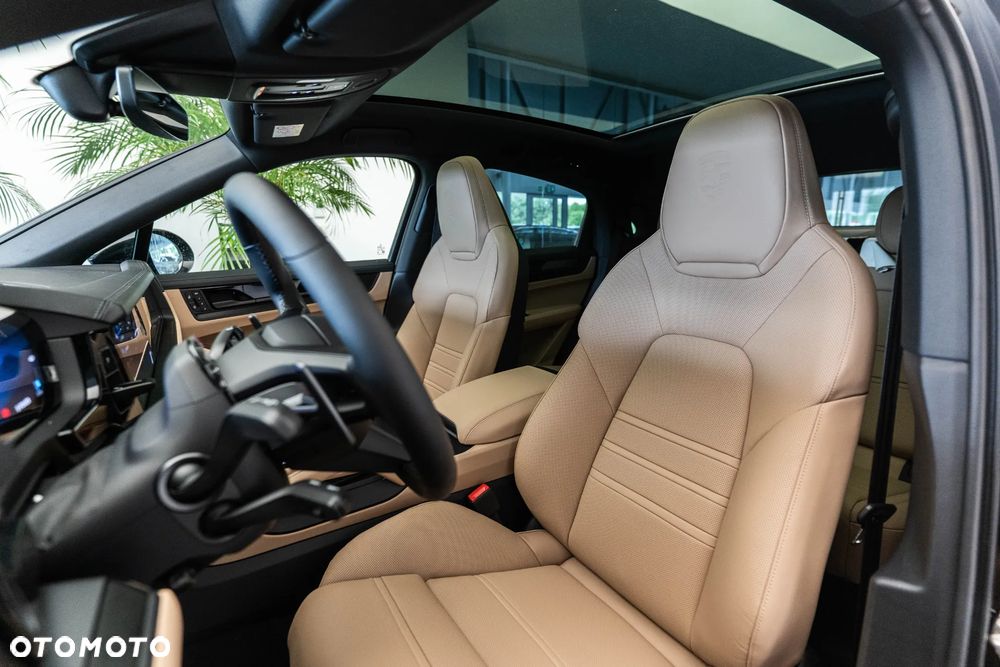 Porsche Cayenne E-Hybrid - 11