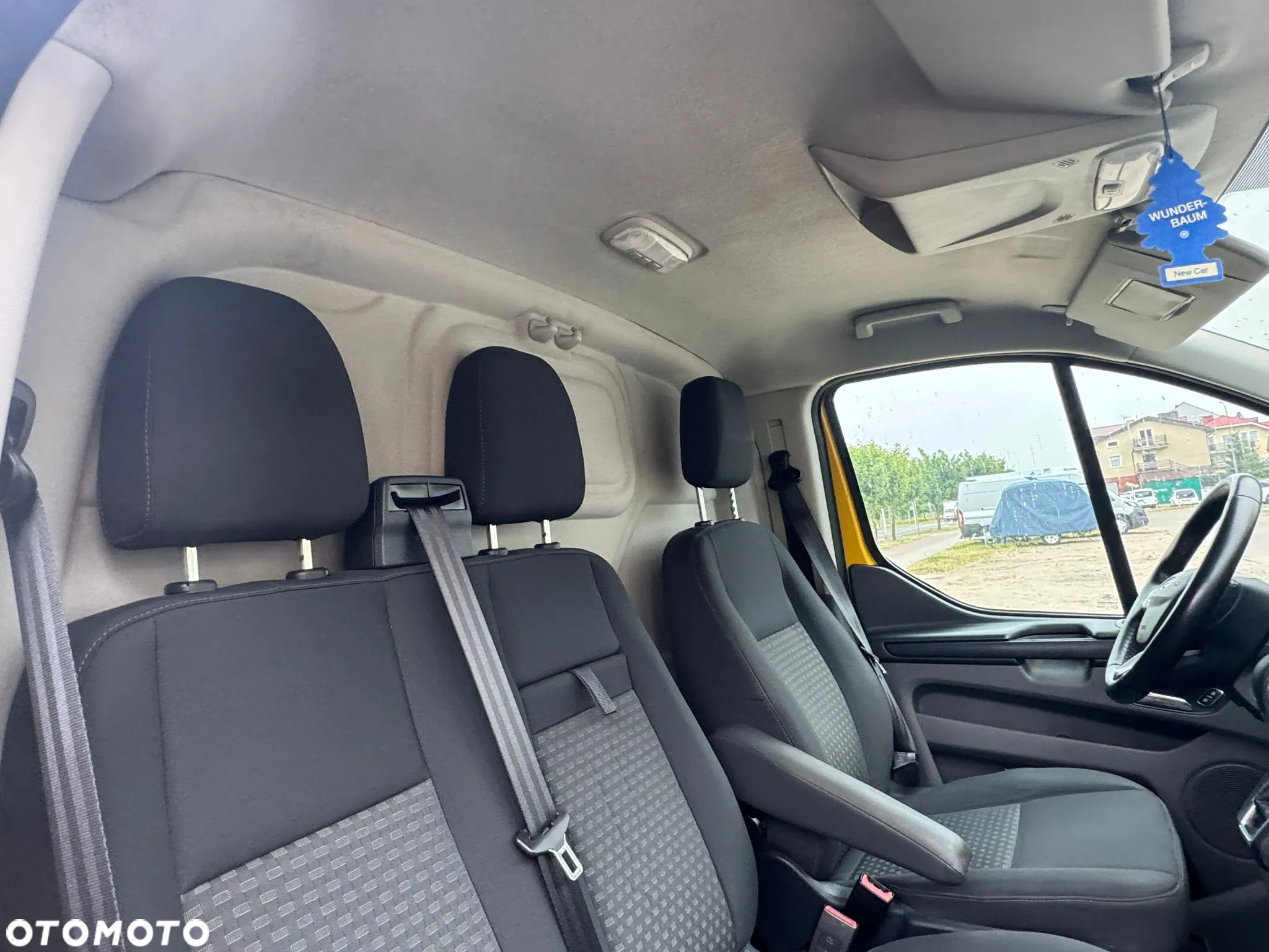 Ford TRANSIT CUSTOM - 11