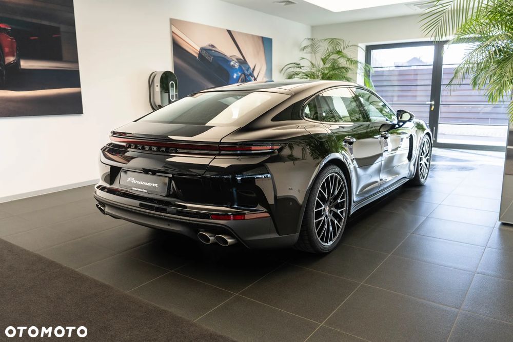 Porsche Panamera 4 E-Hybrid PHEV - 3