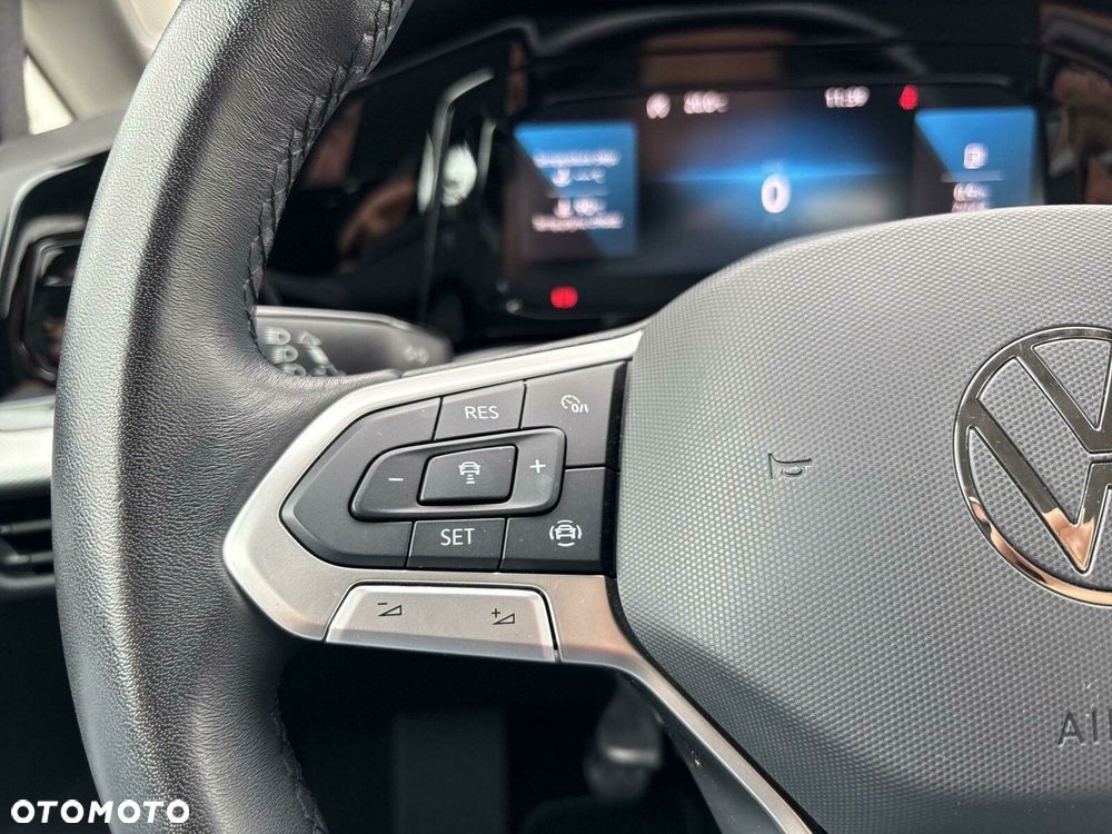 Volkswagen Golf - 25