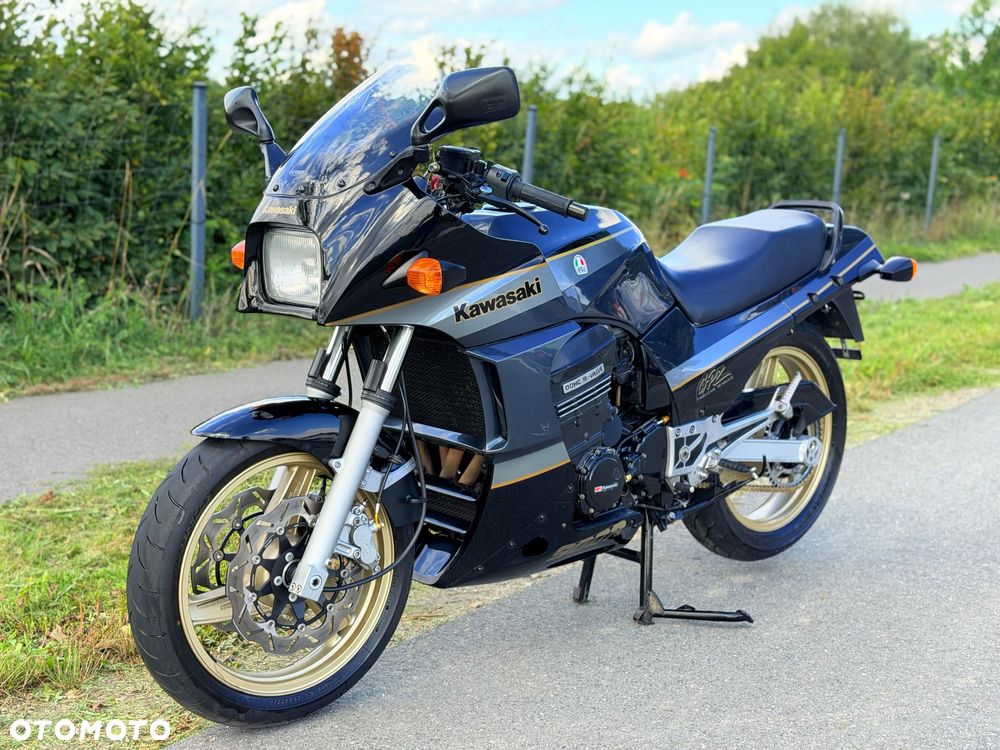 Kawasaki GPZ - 10