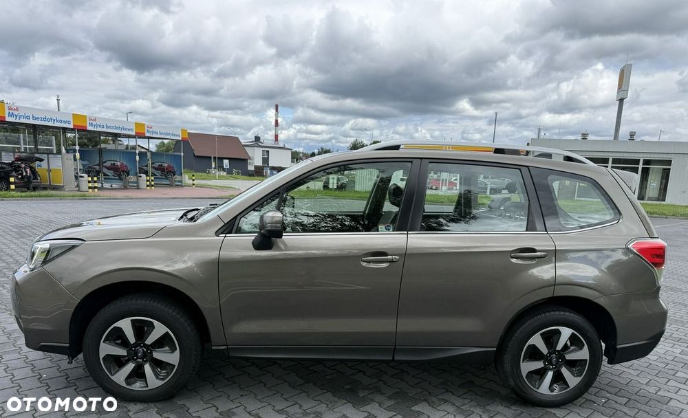 Subaru Forester 2.0 i Exclusive Special (EyeSight) Lineartronic - 10