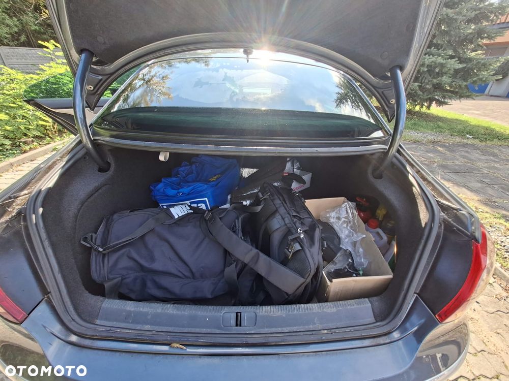 Volkswagen Passat - 24