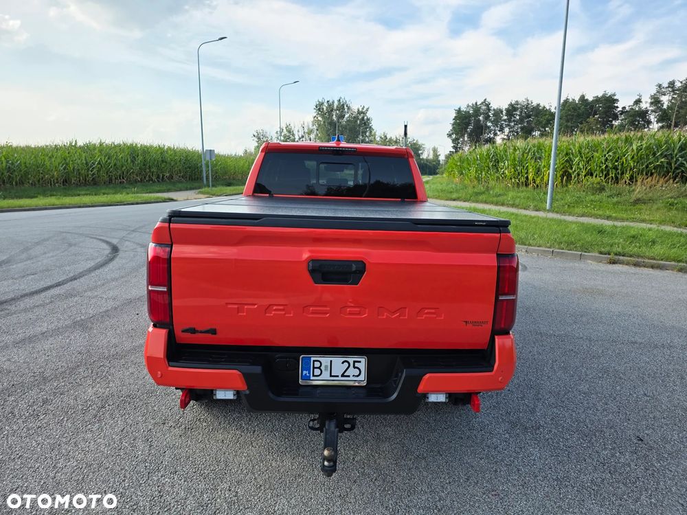 Toyota Tacoma - 9