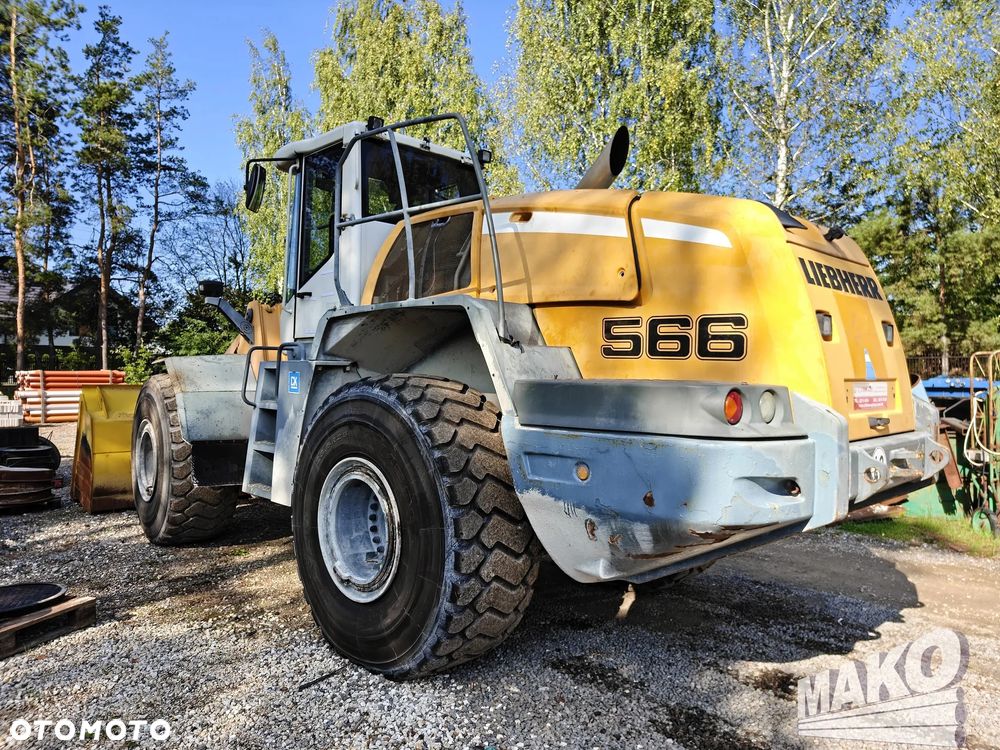 Liebherr L566 - 1