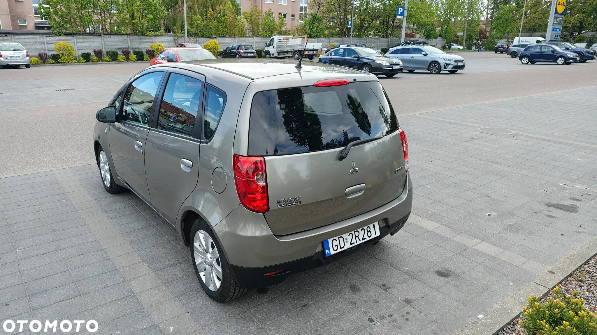 Mitsubishi Colt - 7