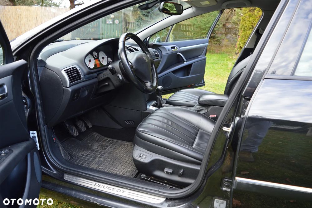 Peugeot 407 - 11