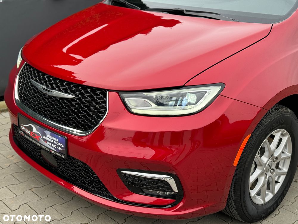 Chrysler Pacifica - 3