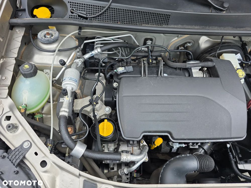 Dacia Sandero 1.2 16V Laureate - 38