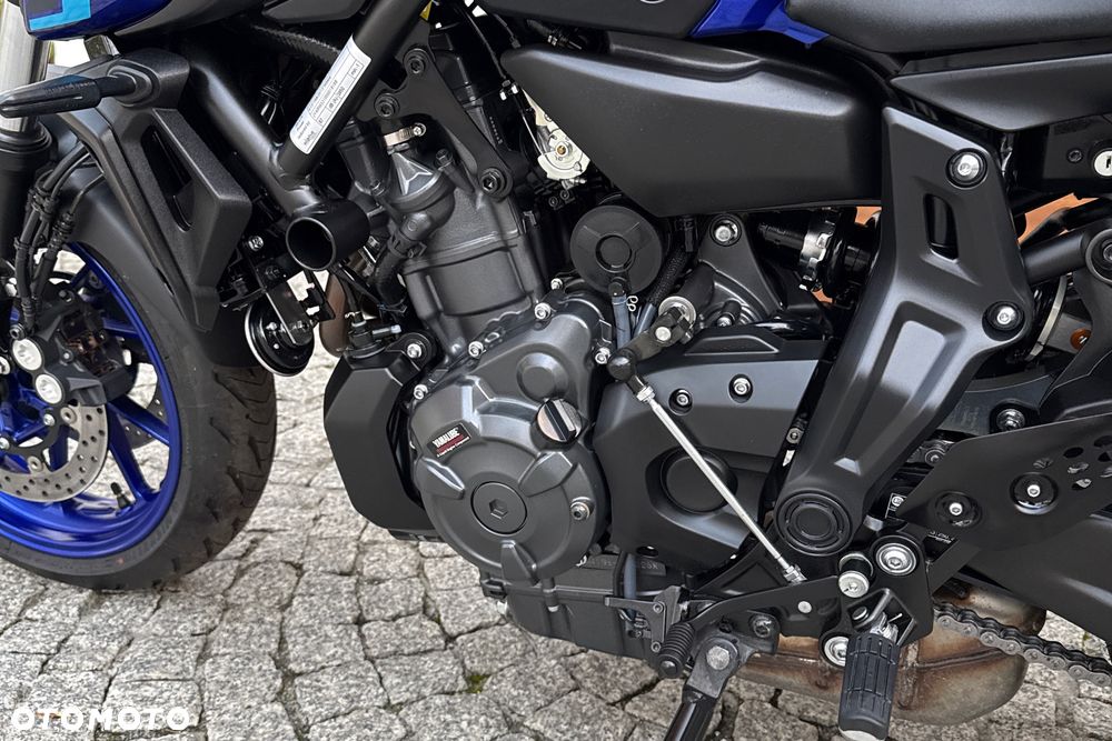 Yamaha MT - 27