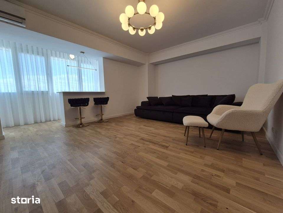 Apartament 3 camere, 100 mp, Centru, Nou Amenajat, Etaj 5/8 — fotografia 2