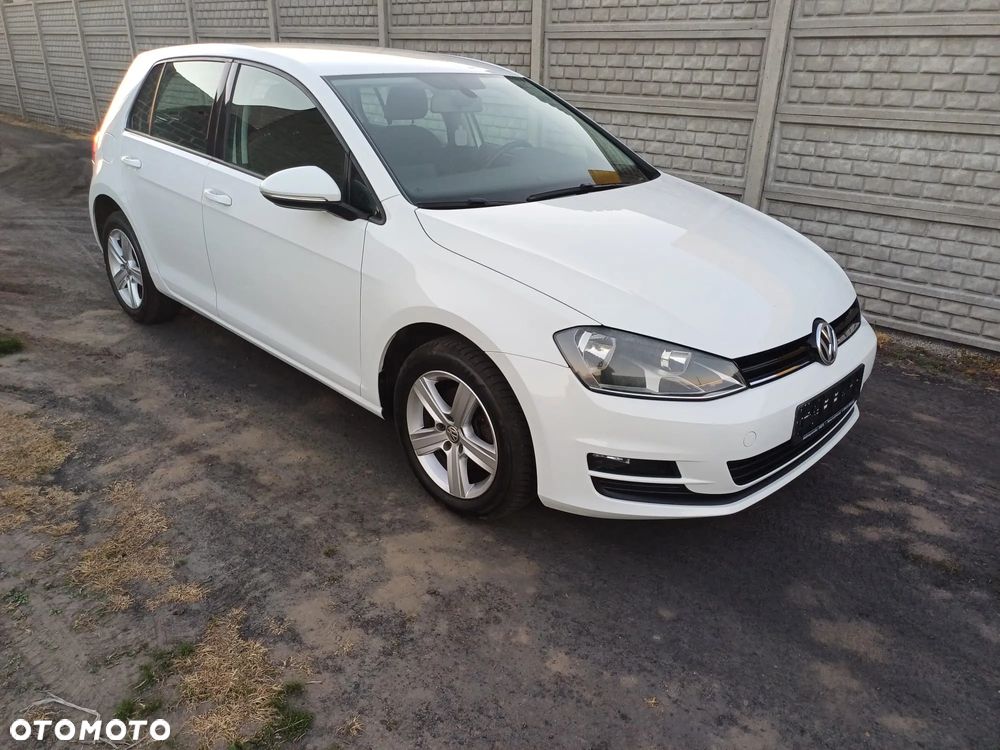 Volkswagen Golf 1.2 TSI BMT Trendline Perfectline - 4