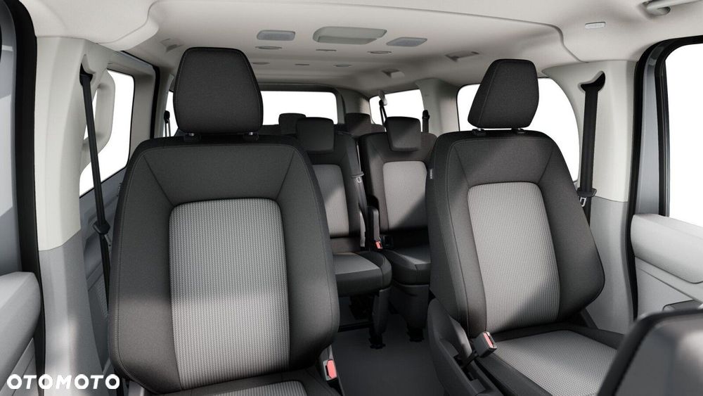 Volkswagen Caravelle - 9