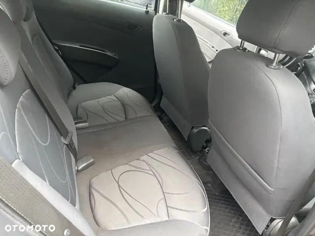 Chevrolet Spark 1.0 LS - 16