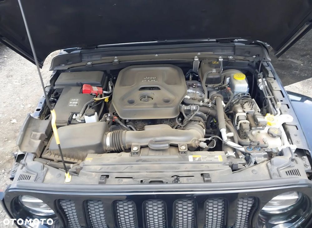 Jeep Wrangler Unlimited GME 2.0 Turbo Sahara - 16