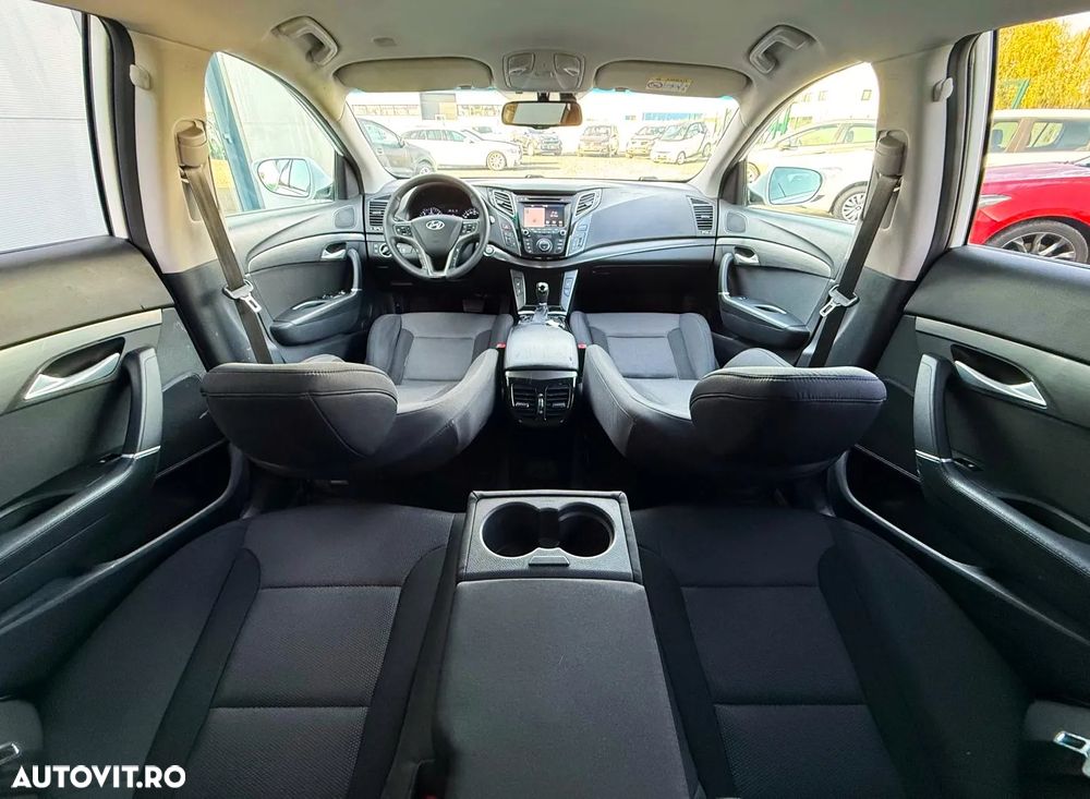 Hyundai i40 Kombi 1.7 CRDi DCT Trend - 25