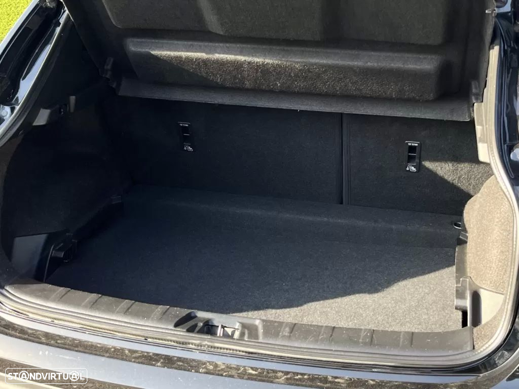 Nissan Qashqai 1.3 DIG-T N-Connecta DCT - 27